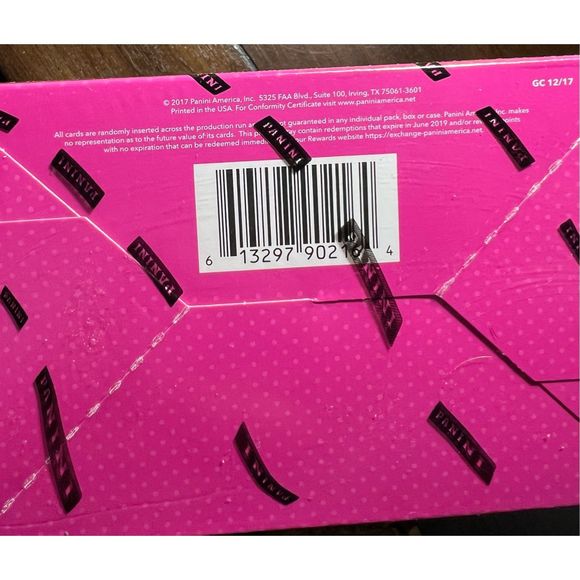 🎁 2017 Donruss Optic Mega Box Football Sealed - Picture 3 of 3